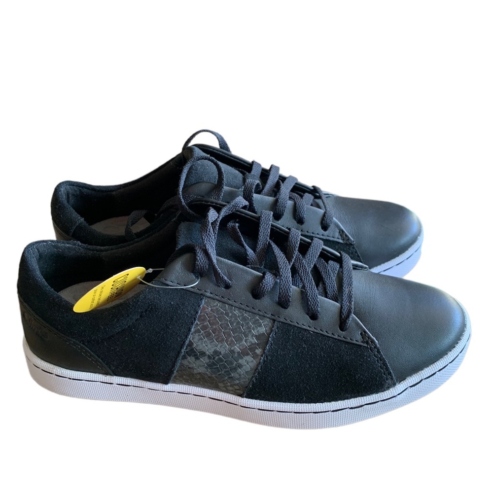 New Clarks collection Women Black leather sneakers ultimate comfort size 6.5 US